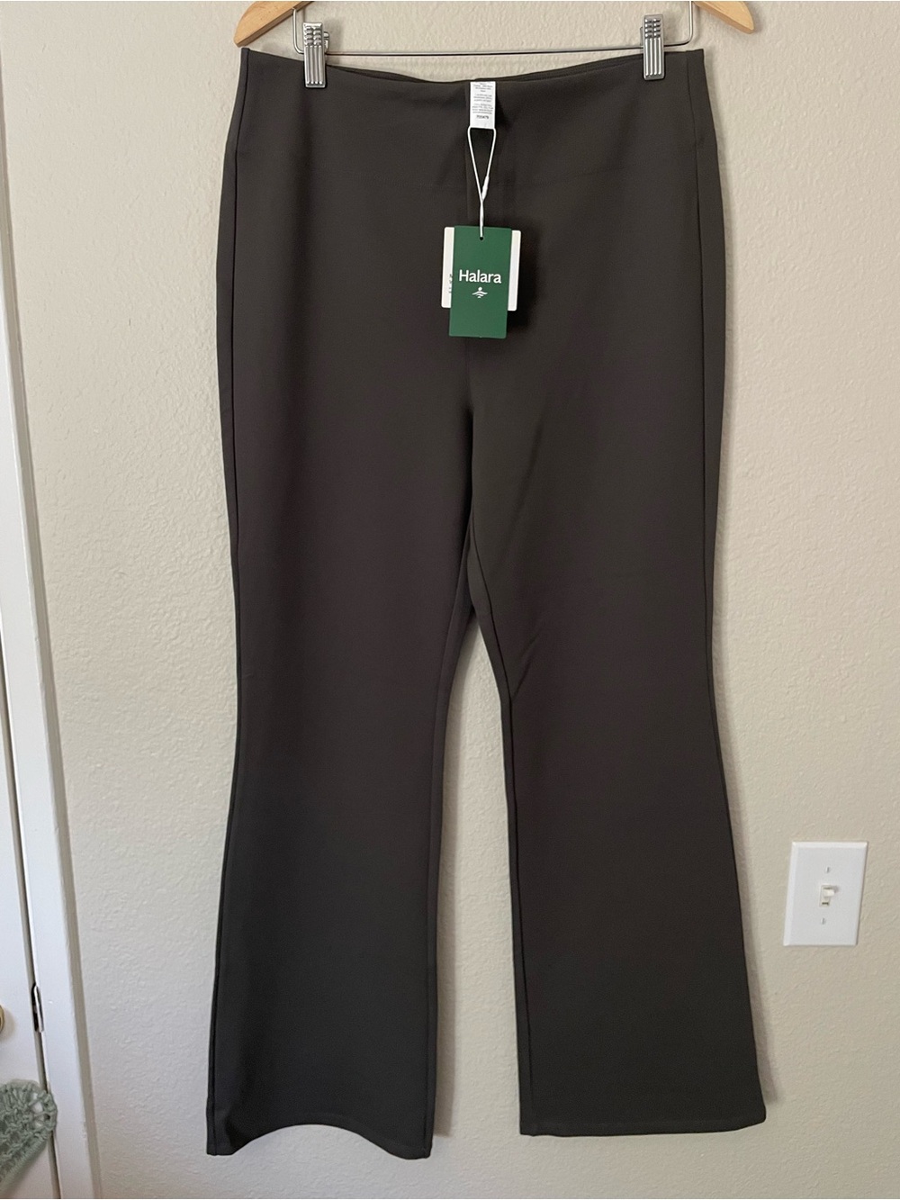 Halara Pull On High Waisted Flare Pants Womens Size L Gray Stretch Career NWT